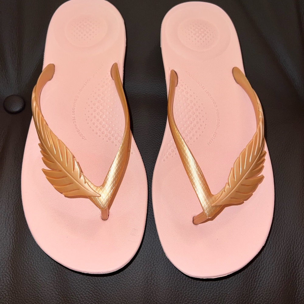 Fitflop Pink and Feather Sandals